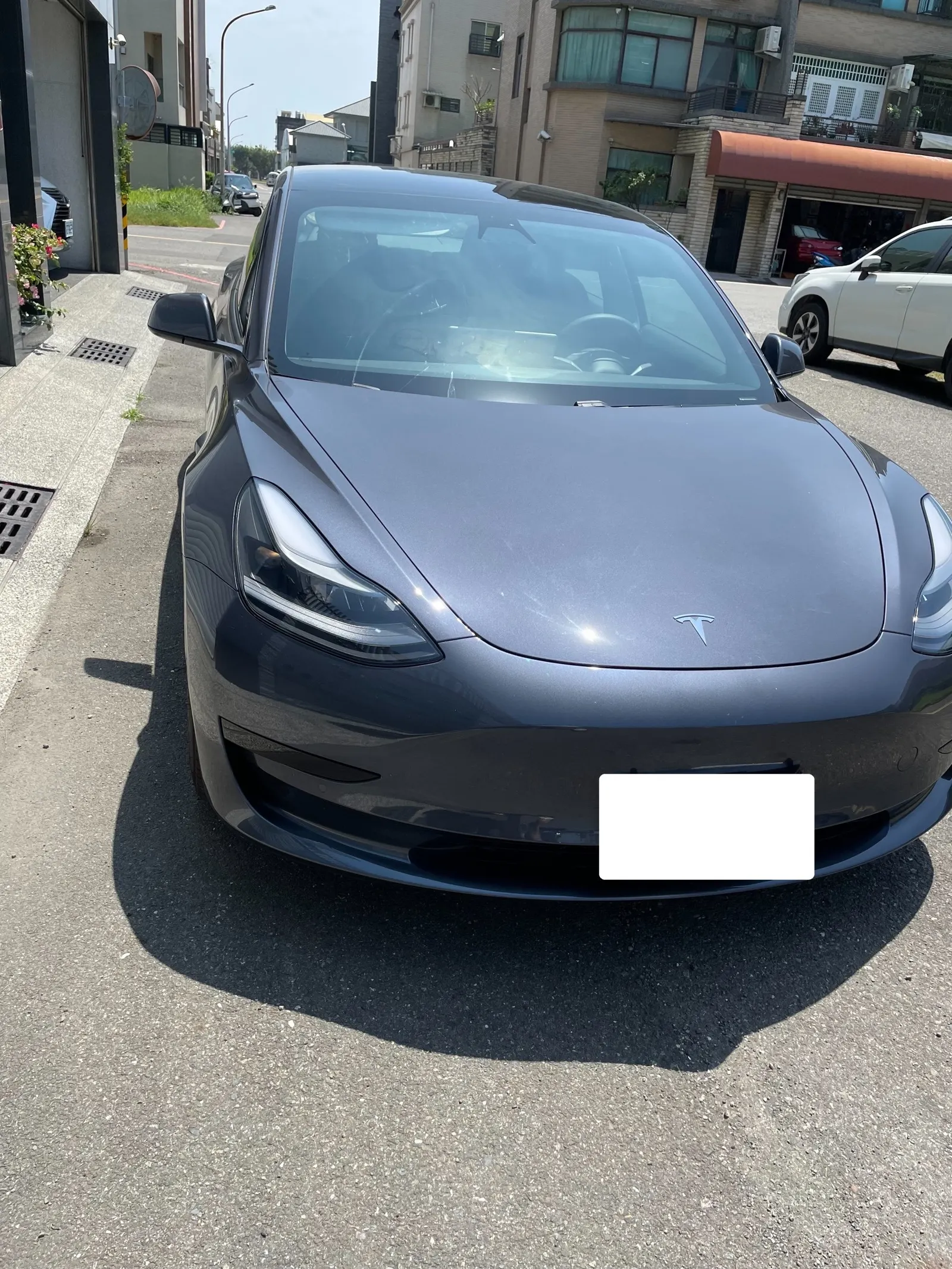 Tesla Model 3 SR+ 照片 1