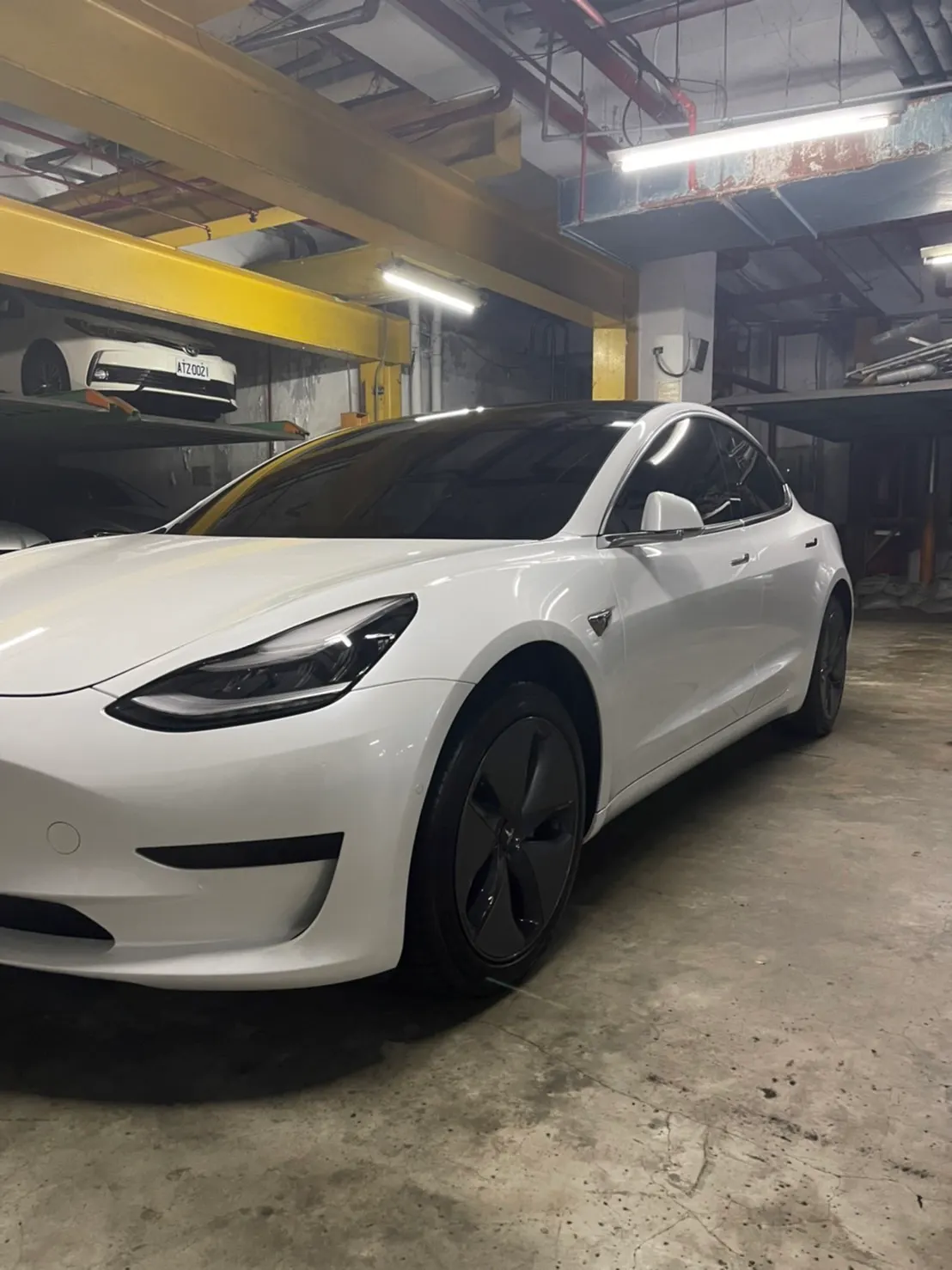 Tesla Model 3 SR+ 照片 1