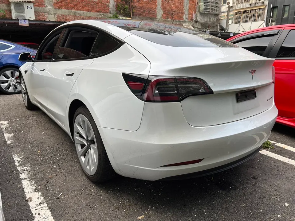 Tesla Model 3 LR