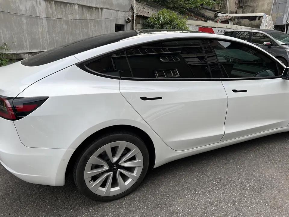Tesla Model 3 LR
