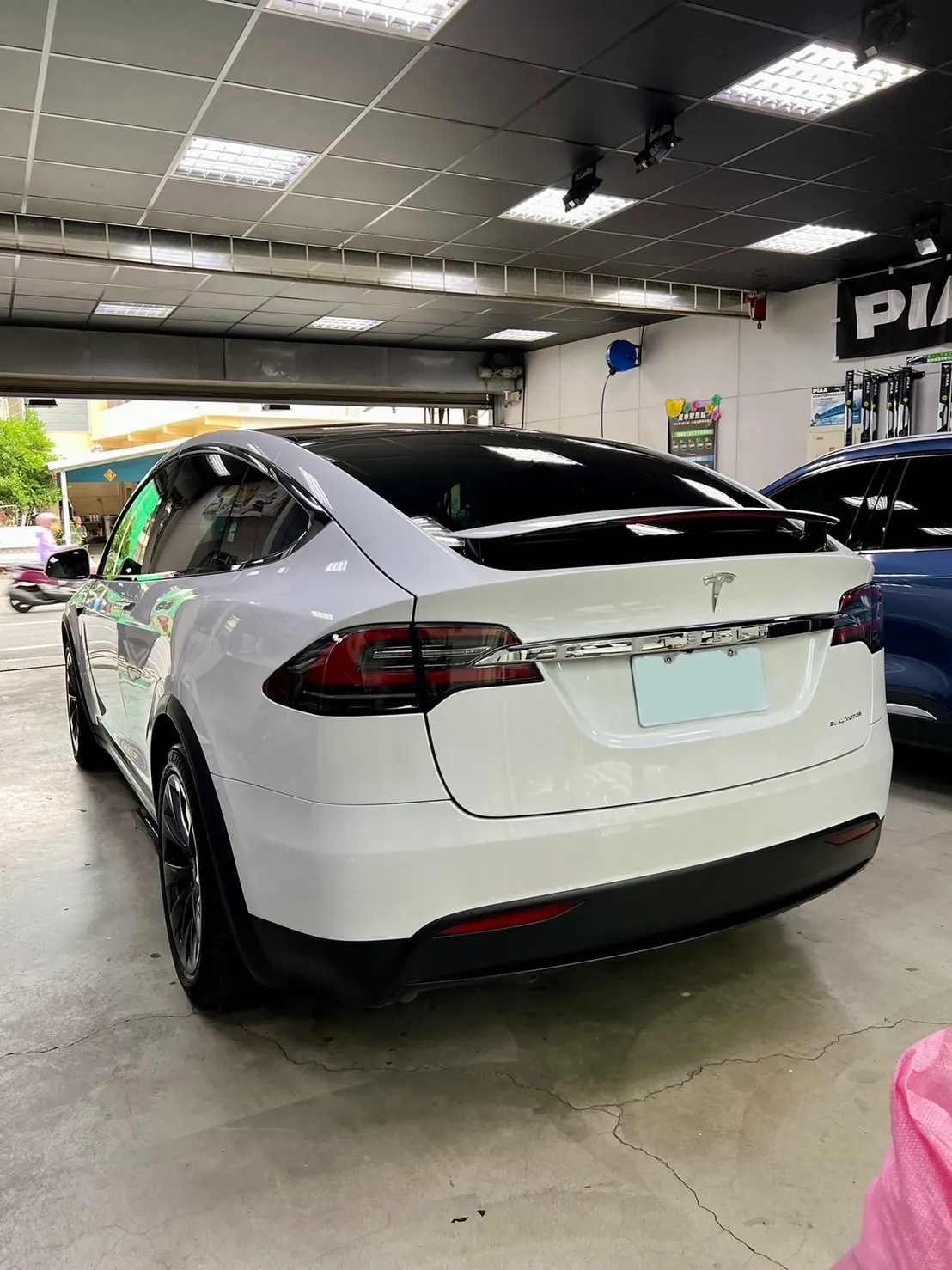 Tesla Model X SR 照片 1