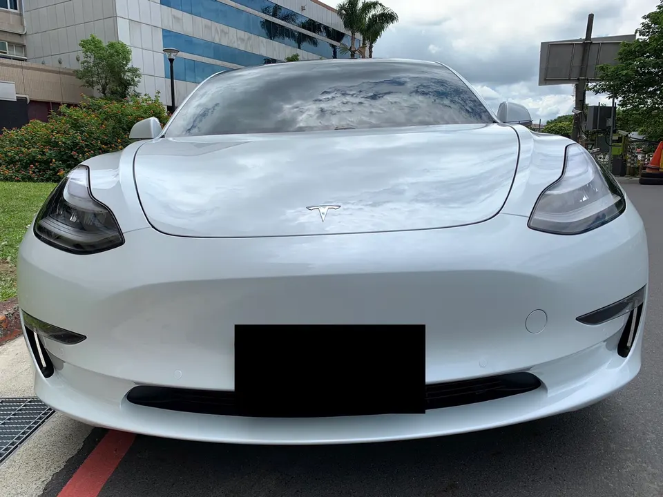 Tesla Model 3 LR