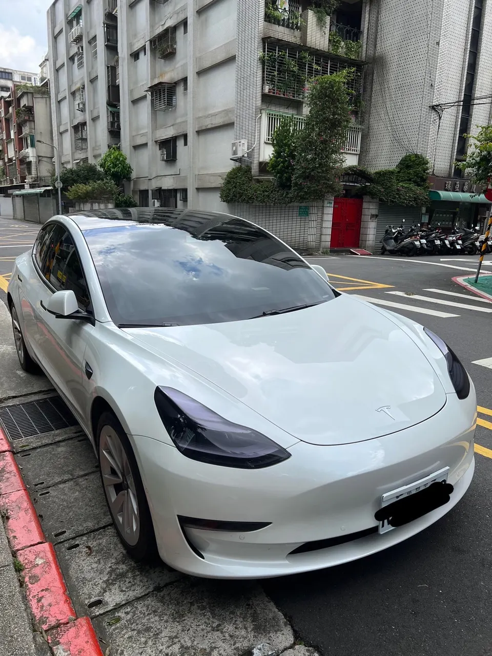 Tesla Model 3 LR