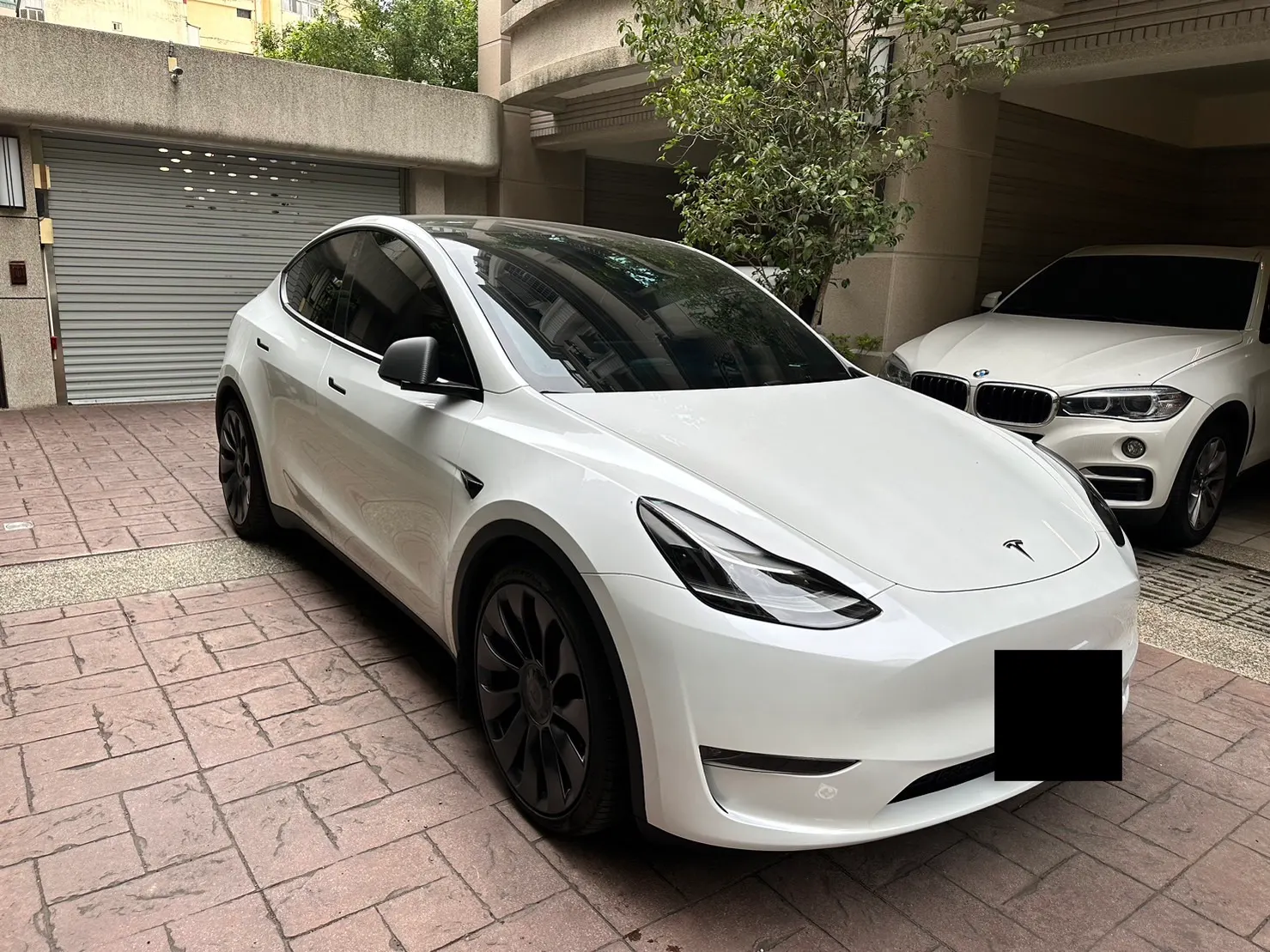 Tesla Model Y Performance 照片 1