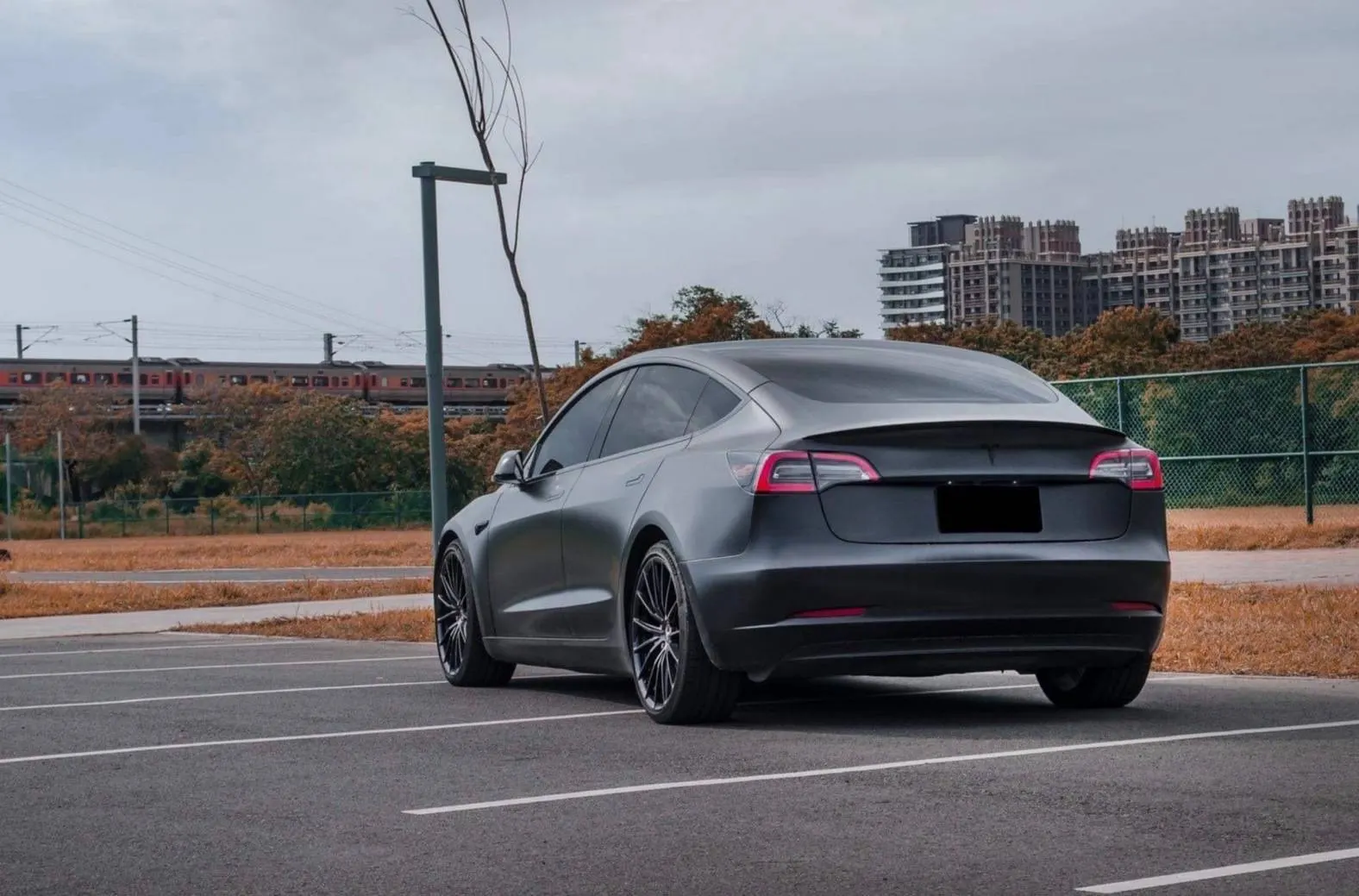 Tesla Model 3 Performance 照片 1