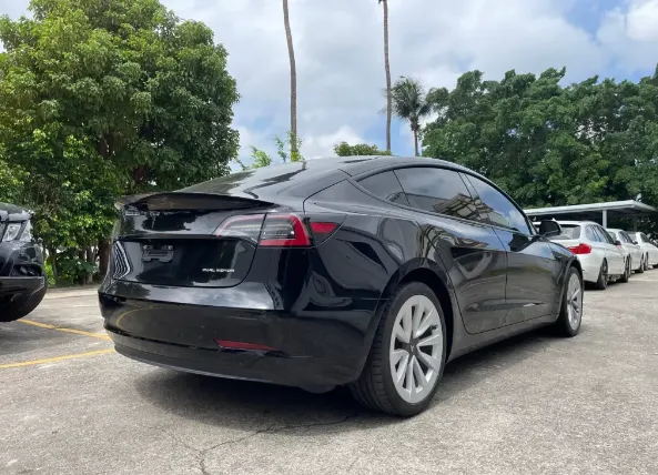 Tesla Model 3 LR