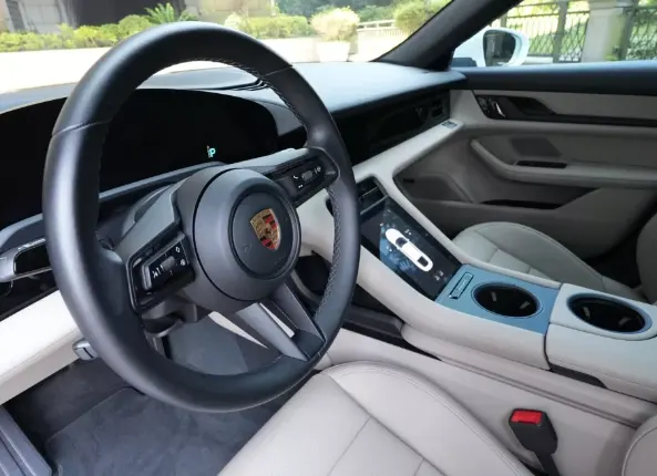 Porsche Taycan 4s