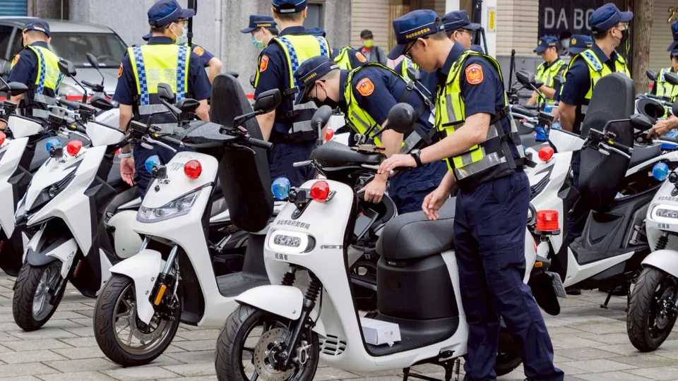 警用電動機車上路 員警點出續航與重啟兩痛點