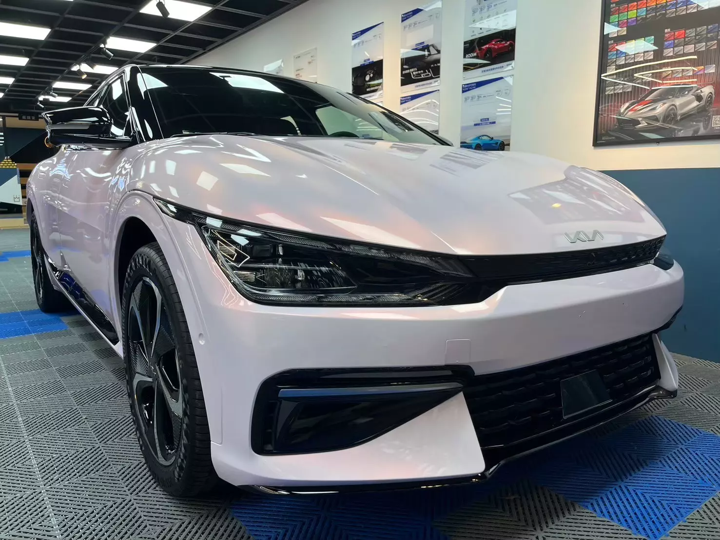 Kia EV6 改色・花悅粉