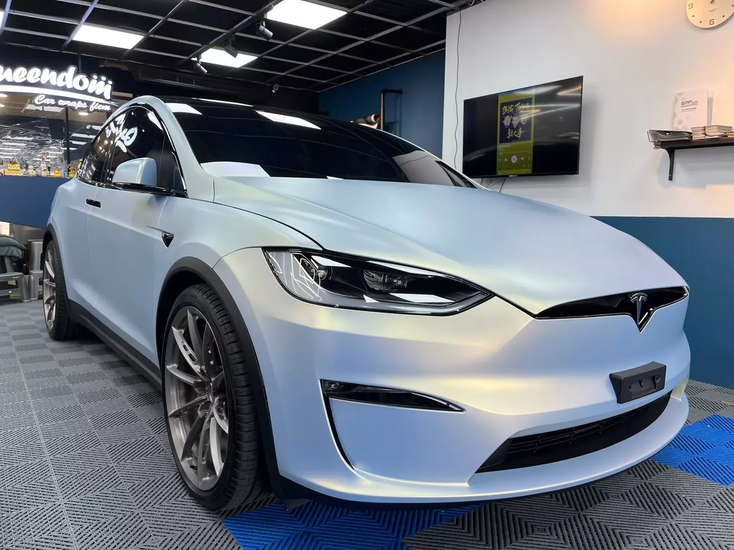 Tesla Model X 改色・消光藍魅金